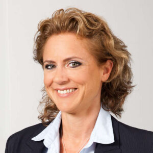 Frau Nicole Riese